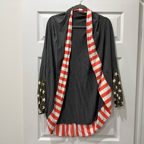 Candi Factory Sweater size S/M - Picture 2 of 2